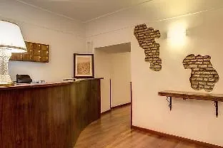 Nova Domizia בית הארחה
